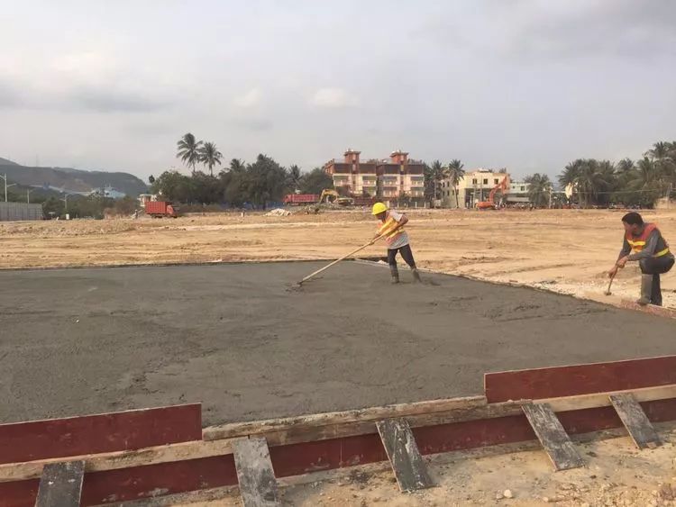 三亚市旅文局现场办公推进三亚国际体育产业园项目建设(三亚国际体育产业园效果图) 三亚